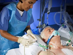 AS dan China Kembangkan Alat Prediksi Infeksi Akut Virus Corona