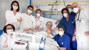 Kisah-kisah Menakjubkan Pasien Lansia yang Sembuh dari Virus Corona
