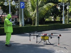 Lawan Corona, Pemprov Jabar Siapkan Drone Disinfektan
