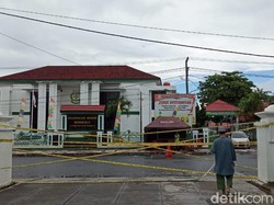 Jemaah Tablig Meninggal: Puluhan Orang Diisolasi, Masjid Digaris Polisi