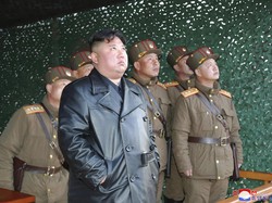 Media Korsel Sebut Kim Jong Un Sembunyi karena Pengawalnya Kena Corona