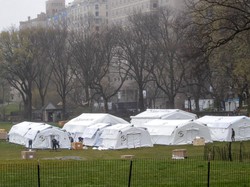 New York Buka Kembali Rumah Sakit Darurat Covid-19 di Pulau Staten