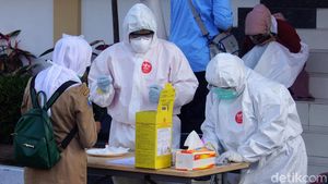 Daftar Lewat Online, Ratusan Warga Cimahi Ikuti Rapid Test
