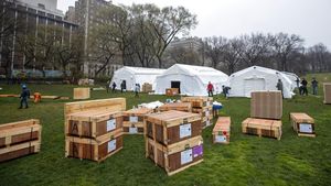 Rumah Sakit Darurat Corona Berdiri di Central Park New York