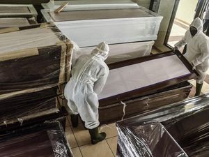 Pemprov DKI Siapkan Peti Jenazah Pasien Corona Gratis di TPU Petamburan