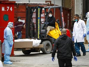 Belum Juga Divaksin Corona, Ribuan Nakes New York Terancam Dipecat