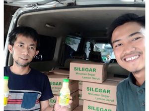 Kontribusi Petani Milenial Sediakan Minuman Vit C bagi Paramedis Garut