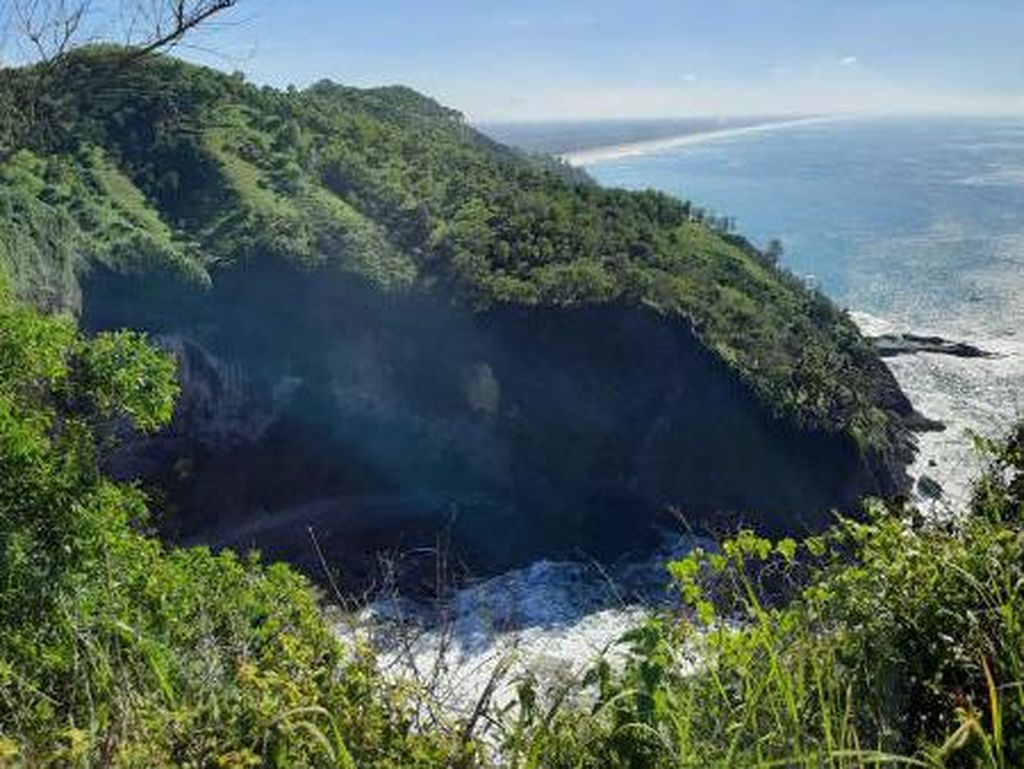Bukan Nusa Penida, Ini Destinasi di Kebumen Bukan Nusa Penida, Ini Destinasi di Kebumen