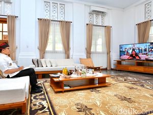 Anas: Bu Mega Instruksikan Utamakan Kesehatan Rakyat dan Warga Miskin