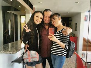 Punya Suami dengan Prinsip Poliamori, Wanita Ini Rela Diselingkuhi