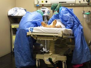 Cerita Pasien Covid-19 di RS Bandung, Ungkap Pengorbanan Petugas Medis