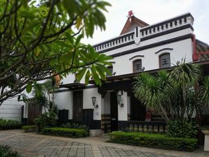 Mengenal Sejarah Kretek dan Seni di Kota Pahlawan