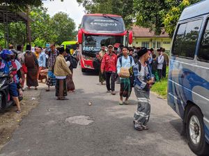 Tiba di Mojokerto, Ratusan Santri Lirboyo Jalani Pemeriksaan Suhu Tubuh