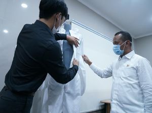 Kemenkes: APD Belum Berstandar Bisa Dipakai di Tingkat Risiko Rendah