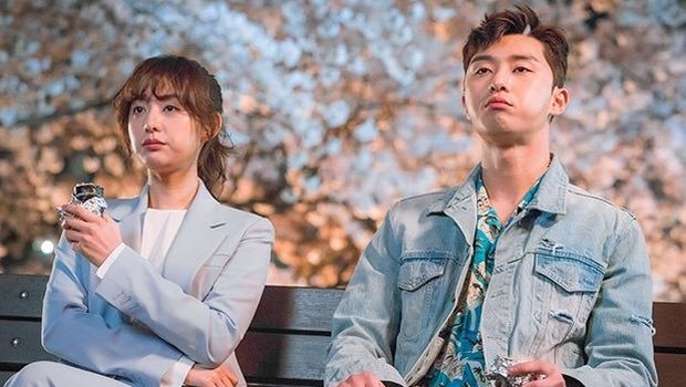 Choi Ae Ra (Kim Ji Won) dan Go Dong Man (Park Seo Joon) di Fight for My Way