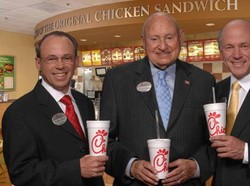 Jualan Pizza hingga Ayam Goreng, 5 Miliuner Ini Kaya Dari Makanan Cepat Saji