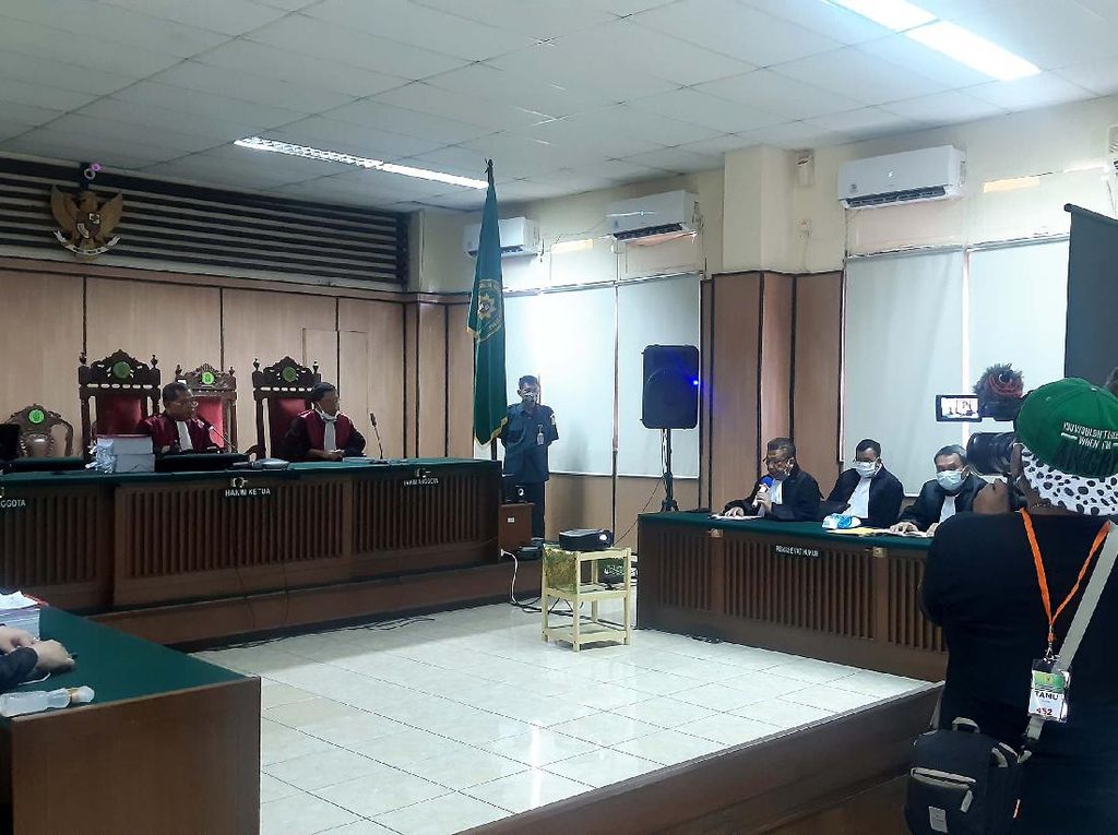 Pantau Persidangan Novel Baswedan Pantau Persidangan Novel Baswedan