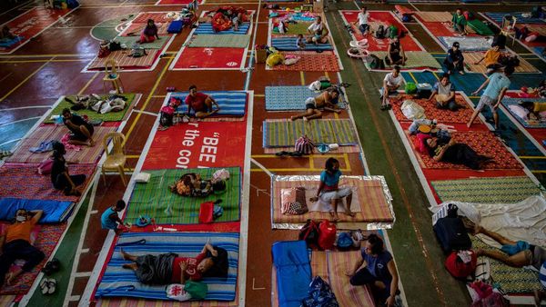 Filipina Sulap Gimnasium Jadi Penampungan Tunawisma