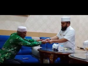 Wali Kota Bengkulu dan Wakilnya Sumbang Seluruh Gaji untuk Penanganan Corona