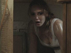 Sinopsis House at The End of The Street, Dibintangi Jennifer Lawrence