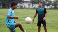 Manajemen Persik Kediri merubah kebijakan libur pemain dari sebelumnya pada 16-29 Maret diperpanjang hingga 29 Mei seiring ditundanya kompetisi Liga 1 sekaligus sebagai upaya mencegah penyebaran COVID-19. Antara Foto/Prasetia Fauzani.