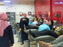Stok Darah di PMI Surabaya Mulai Stabil