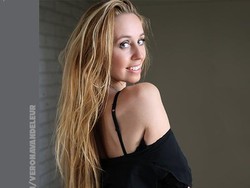 Sisi Gelap Atlet Senam Peraih Medali Emas Banting Setir Jadi Bintang Porno