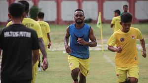 Aksi Pesepakbola Tetap Berlatih di Tengah Pandemi Corona