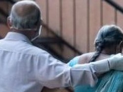 Kakek Berumur 93 Tahun di India Sembuh dari Infeksi Virus Corona