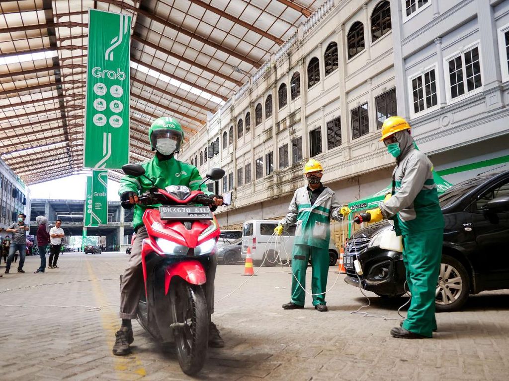 Bantu Mobilitas Tenaga Medis, Grab Hadirkan 1.000 Kendaraan Khusus Bantu Mobilitas Tenaga Medis, Grab Hadirkan 1.000 Kendaraan Khusus