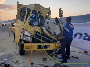 Dua Truk Kecelakaan di Tol Pandaan-Malang, Satu Kenek Tewas