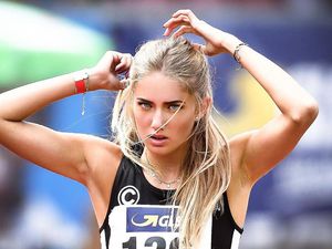 Erling Haaland Ditantang Atlet Cantik Jerman Balapan Lari Erling Haaland Ditantang Atlet Cantik Jerman Balapan Lari