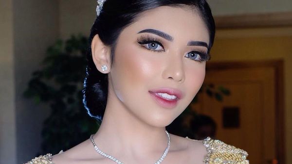 7 Foto Cantik Selebgram yang Dinikahi Kompol Fahrul Sudiana di Tengah Corona