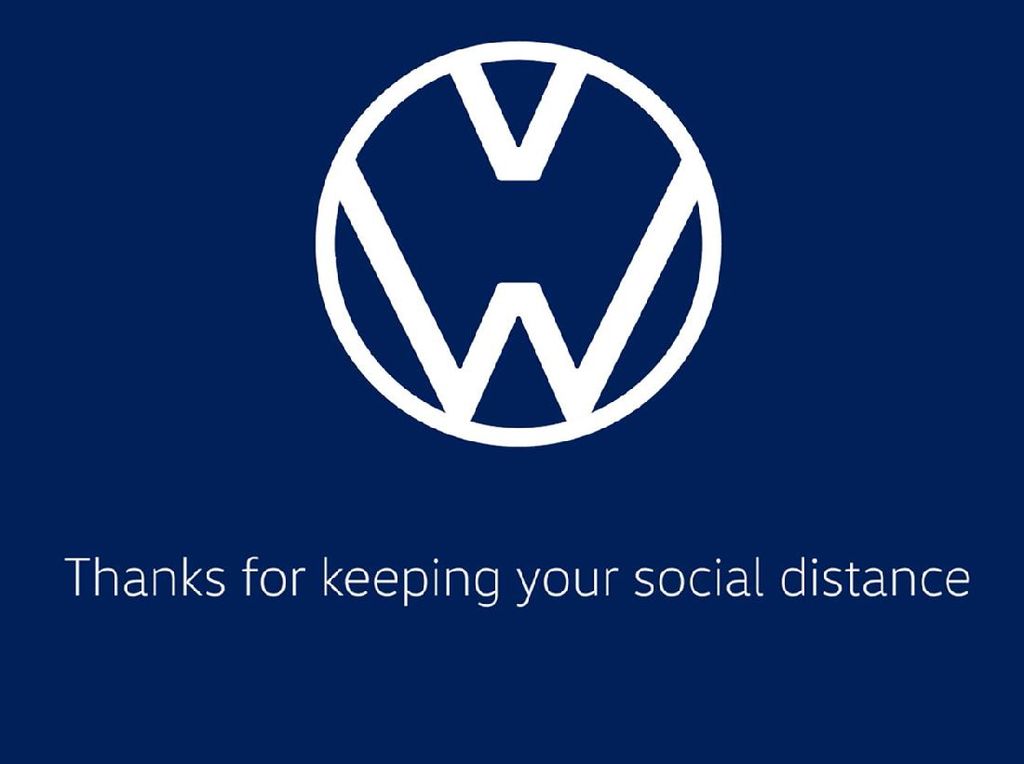 Uniknya Logo VW dan Audi yang Jaga Jarak karena Social Distancing Uniknya Logo VW dan Audi yang Jaga Jarak karena Social Distancing