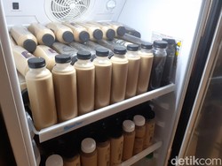 Seribu Kopi Botol untuk Pejuang Covid-19 di Jawa Barat