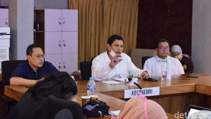 Wali Kota Kediri Abdullah Abu Bakar