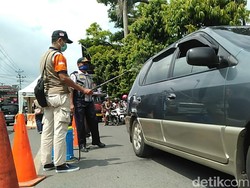 Kedapatan Demam saat Akan Masuk Kota Tegal, 2 Pemotor Dilarikan ke RS