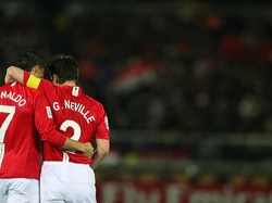 Dicuekin Ronaldo, Neville: Artinya Dia Nonton Kita