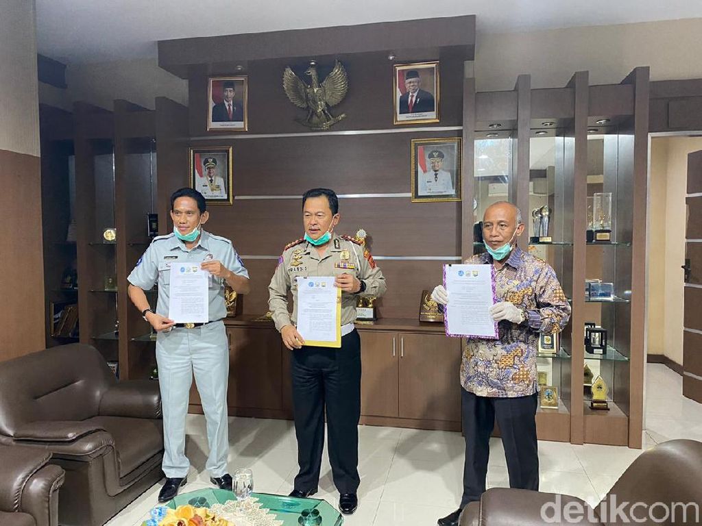 Denda Pajak Kendaraan Makassar Dihapuskan Selama Masa Covid-19 Denda Pajak Kendaraan Makassar Dihapuskan Selama Masa Covid-19