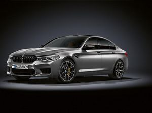 BMW M5 Resmi Dijual di Indonesia, Seharga Rp 5,169 M BMW M5 Resmi Dijual di Indonesia, Seharga Rp 5,169 M