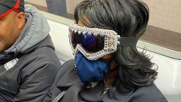 Penampilan 10 Orang yang Tetap Ingin Gaya di Tengah Pandemi Corona