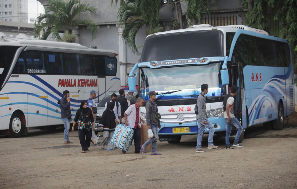 Presiden Jokowi Larang Warga Mudik Lebaran, Ini Penjelasannya