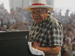 Keluarga Benarkan Musisi Jazz Ellis Marsali Meninggal Dunia karena Corona