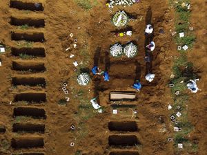 Potret Kuburan Massal Jenazah Khusus Corona di Brasil