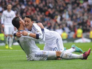 Karena Oezil Tahu Apa yang Cristiano Ronaldo Mau