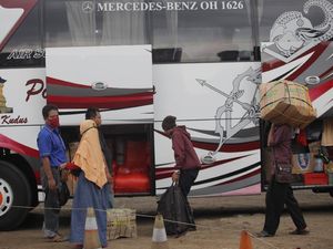 Mudik Pakai Bus saat Corona: Penumpang Dibatasi, Harga Tiket Dinaikkan
