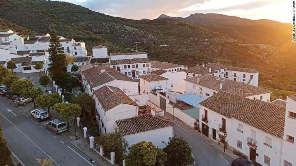 Potret Kota Berbenteng di Spanyol yang Bebas Corona Potret Kota Berbenteng di Spanyol yang Bebas Corona
