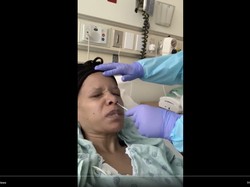 Bikin Ngilu! Wanita Ini Rekam Dirinya Sedang Tes Swab Corona