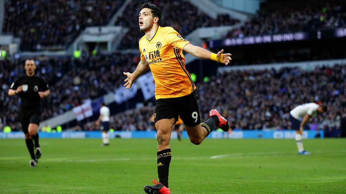 Raul Jimenez disebut lebih baik daripada Karim Benzema (Foto: Getty Images/Richard Heathcote)