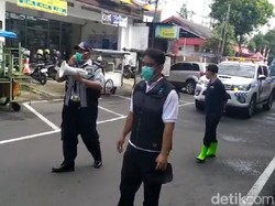 1 Warga Positif Corona, Jalan Cikuray dan Siliwangi Garut Disemprot Disinfektan